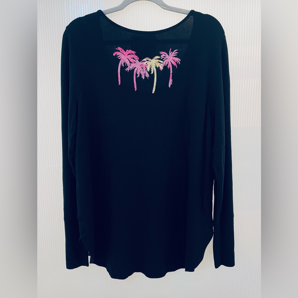Lilly Pulitzer NWOT Luxletic Black Long Sleeve Shirt | Size XL